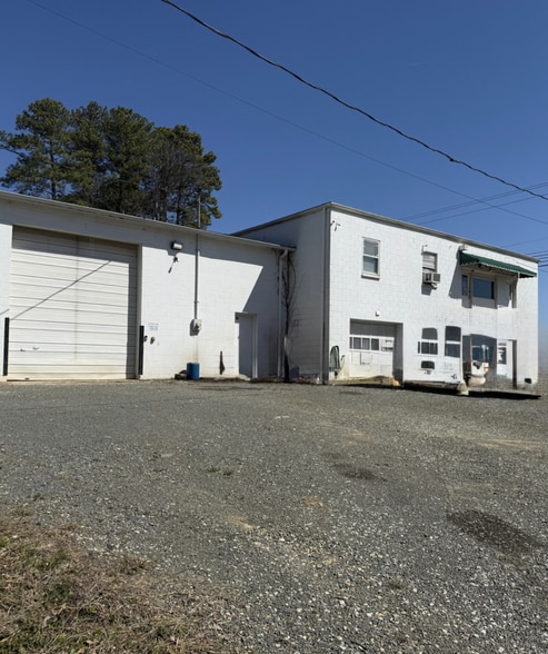 1701 Camden Ave, Durham, NC à louer - Photo du bâtiment - Image 2 de 2