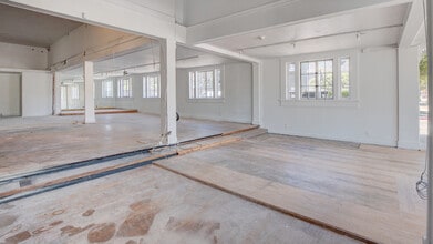 1411-1417 Bridgeway Blvd, Sausalito, CA for lease Interior Photo- Image 2 of 24