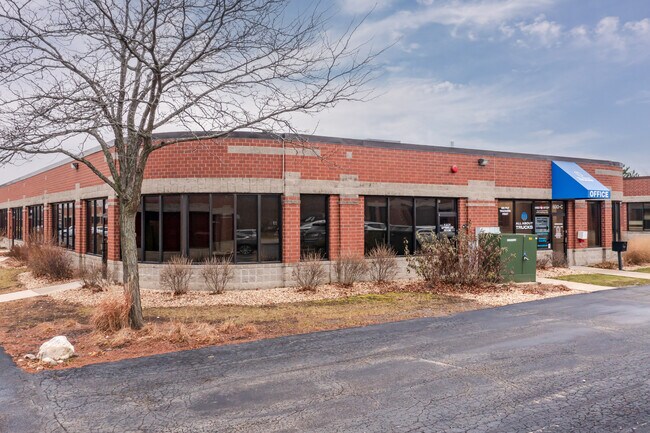Plus de détails pour 620-630 Tollgate Rd, Elgin, IL - Bureau, Local d'activités à louer