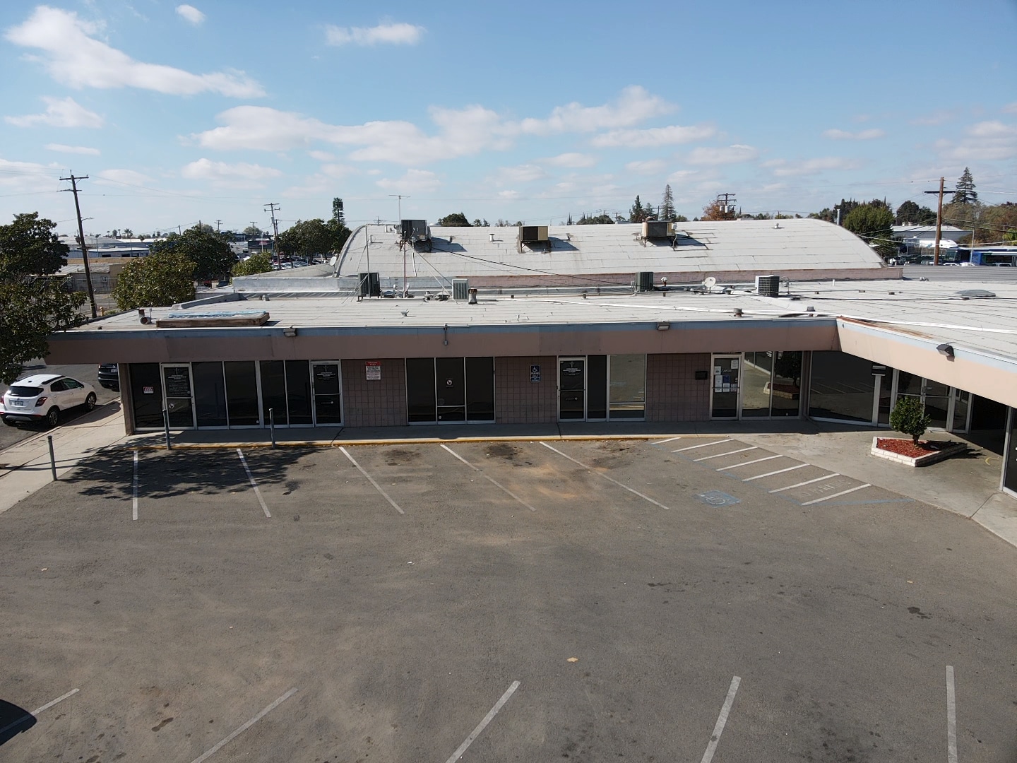 1343-1353 W Main St, Merced, CA for lease Primary Photo- Image 1 of 38