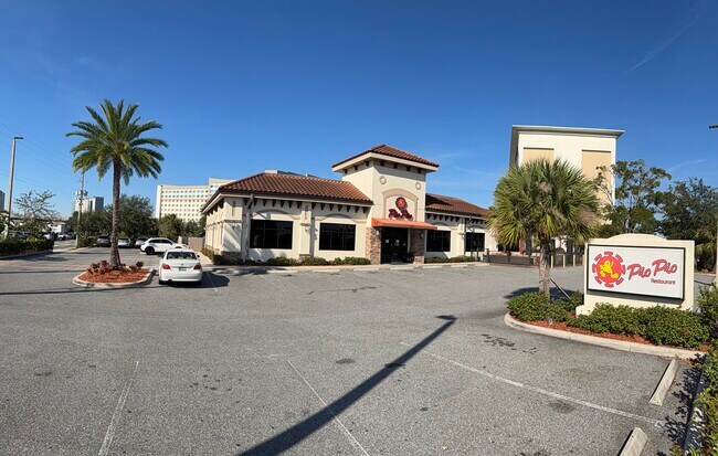 Plus de détails pour 5803 Precision Dr, Orlando, FL - Commerce de détail à vendre