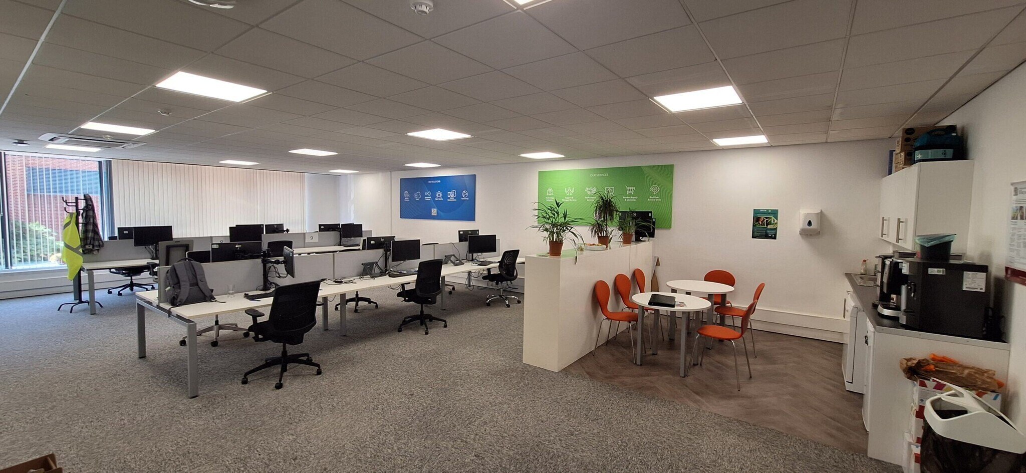 26-27 West St, Horsham à louer Photo du bâtiment- Image 1 de 5