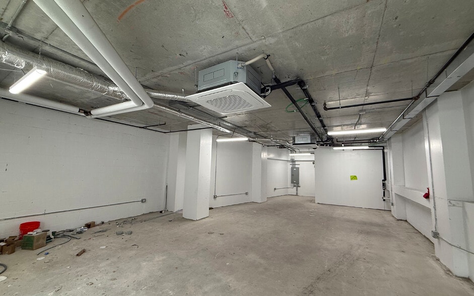 1440 Amsterdam Ave, New York, NY for lease - Building Photo - Image 3 of 3