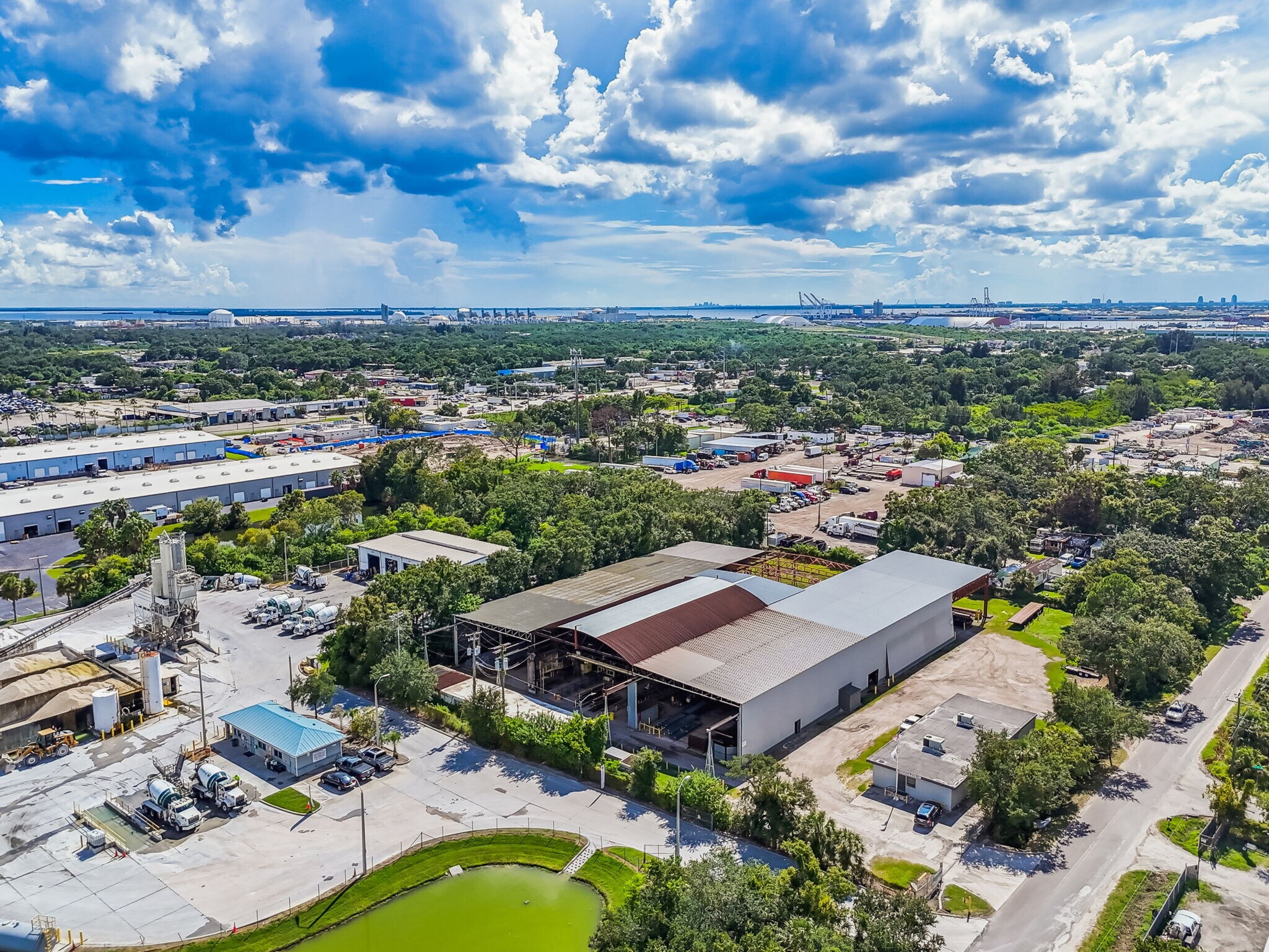5101 S 24th Ave, Tampa, FL à vendre Photo du bâtiment- Image 1 de 47