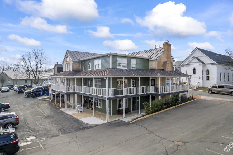 208-210 Church SE st, Leesburg, VA à vendre - Photo du bâtiment - Image 3 de 16