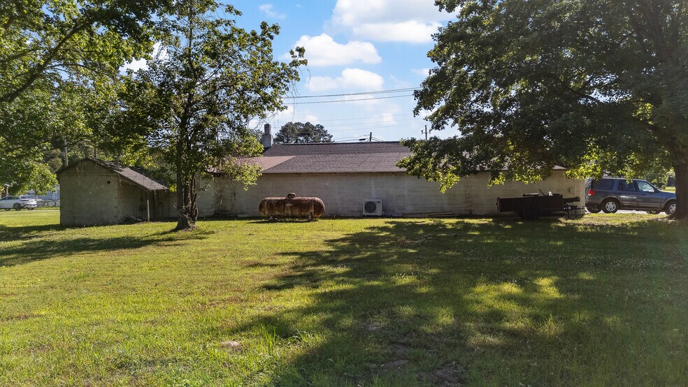 300 W North Main St, Littleton, NC à vendre - Photo du bâtiment - Image 3 de 30