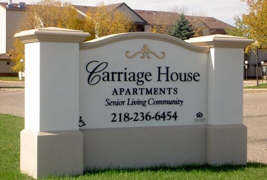 3412 Village Green Blvd, Moorhead, MN à vendre - Photo principale - Image 1 de 18