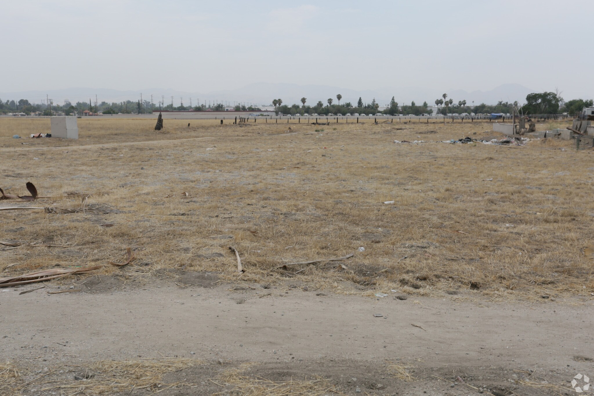 1077 E Baseline St, San Bernardino, CA à vendre Photo principale- Image 1 de 5