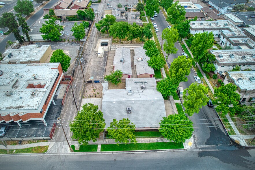 3311-3315 E Sierra Madre Ave, Fresno, CA à vendre - Photo du bâtiment - Image 3 de 40