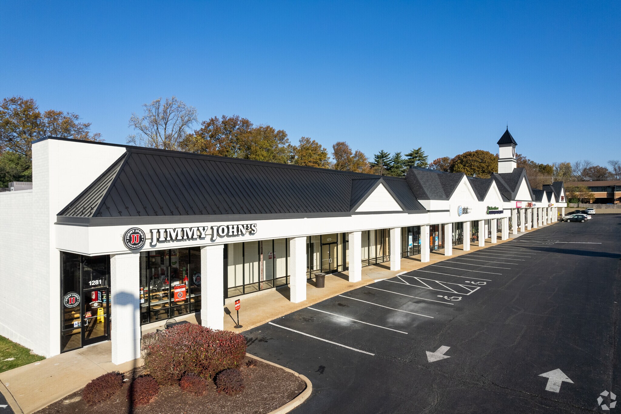 8019-8083 Watson Rd, Saint Louis, MO for lease Primary Photo- Image 1 of 14