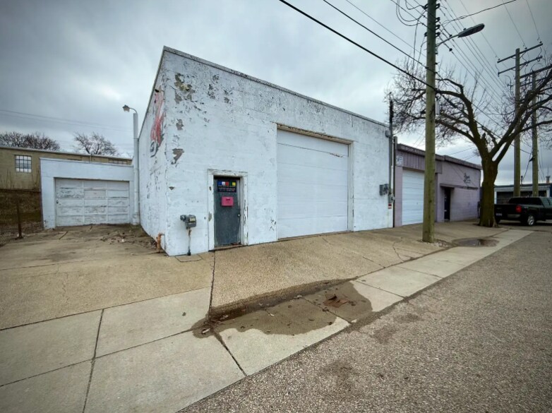315-319 Hill St, Lansing, MI à vendre - Photo du bâtiment - Image 2 de 8