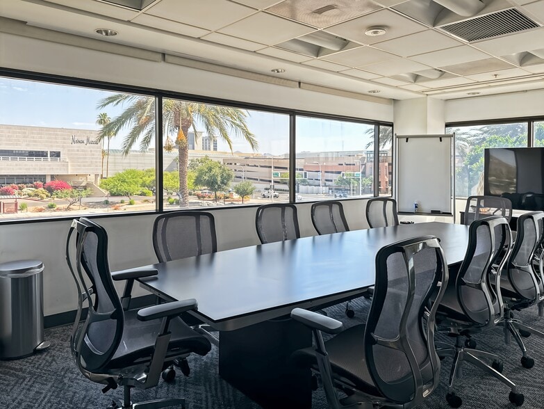 6991 E Camelback Rd, Scottsdale, AZ for lease - Building Photo - Image 2 of 17