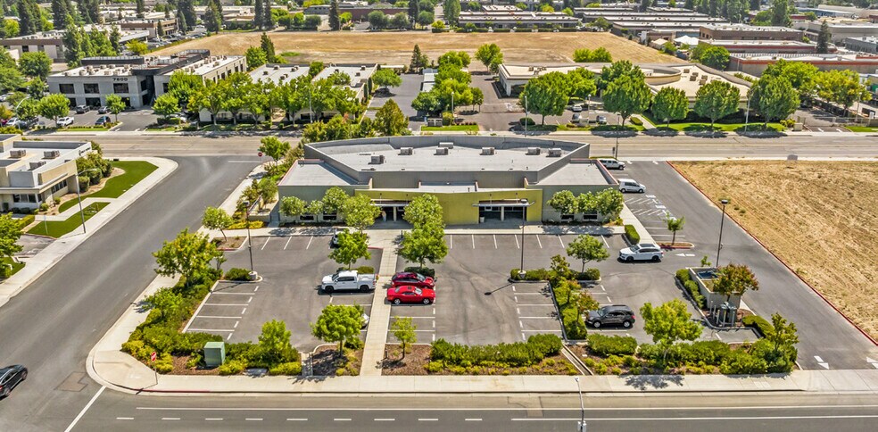 7591 N Ingram, Fresno, CA for lease - Building Photo - Image 3 of 8