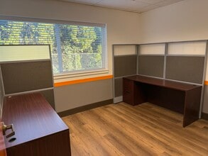 8513 NE Hazel Dell Ave, Vancouver, WA for lease Interior Photo- Image 2 of 6