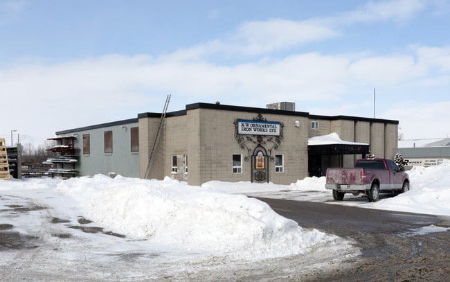 Plus de détails pour 72 Schaefer St, Waterloo, ON - Industriel à vendre