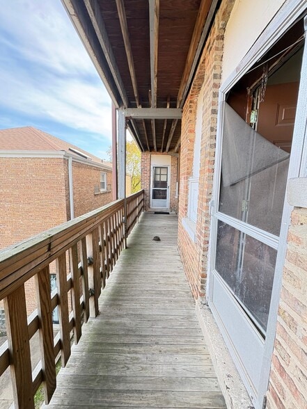 10812 S King Dr, Chicago, IL à vendre - Photo du bâtiment - Image 2 de 6