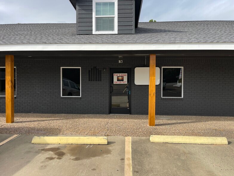 340 Pan American Dr, Livingston, TX à louer - Photo du bâtiment - Image 1 de 3