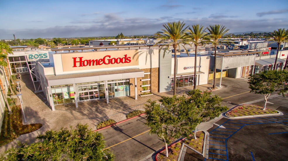 1500 E Village Way, Orange, CA for lease - Building Photo - Image 2 of 4