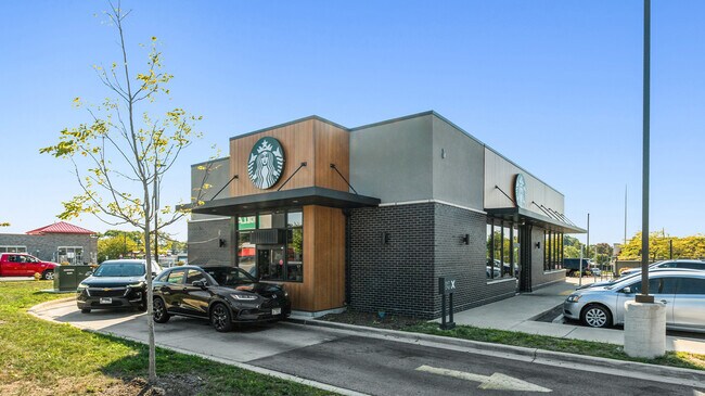 Plus de détails pour 3320 N Lewis Ave, Waukegan, IL - Commerce de détail à vendre