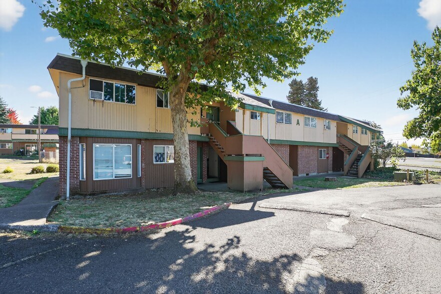 6405 NE Hazel Dell Ave, Vancouver, WA à vendre - Photo du bâtiment - Image 2 de 16