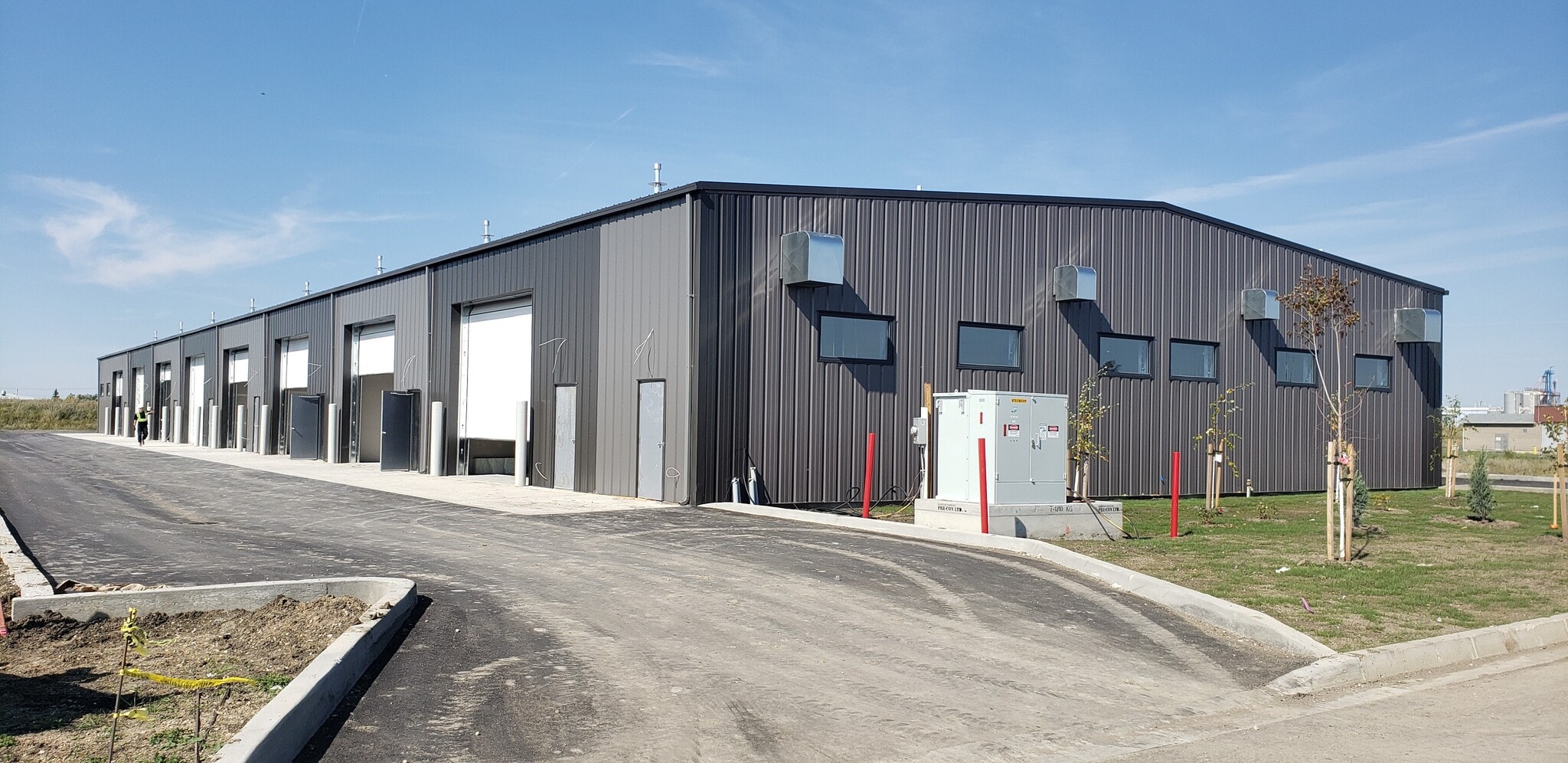 520 Solomon Dr, Regina, SK for lease Building Photo- Image 1 of 8