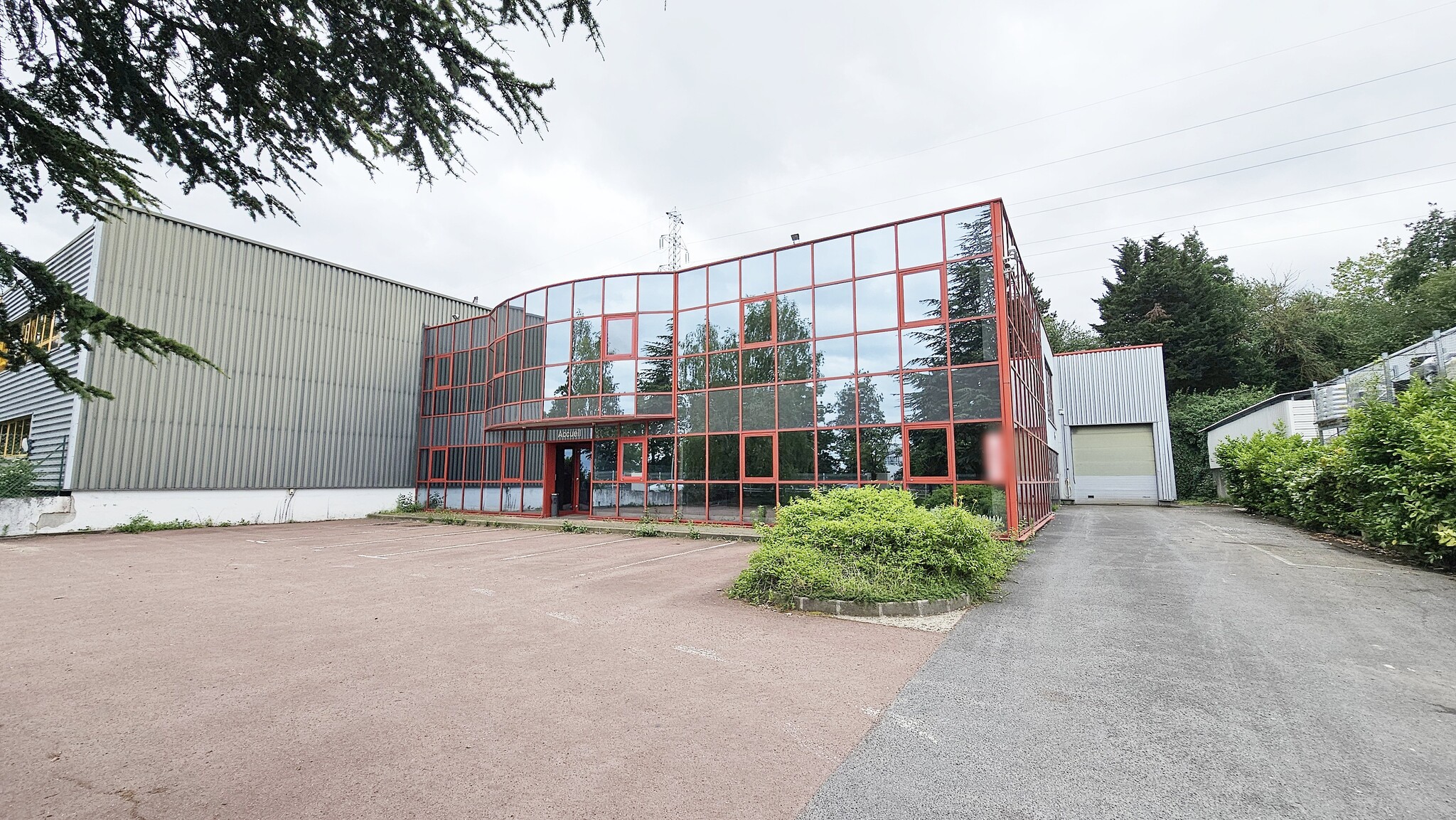 Allée Du Plateau, Villemomble for lease Building Photo- Image 1 of 21