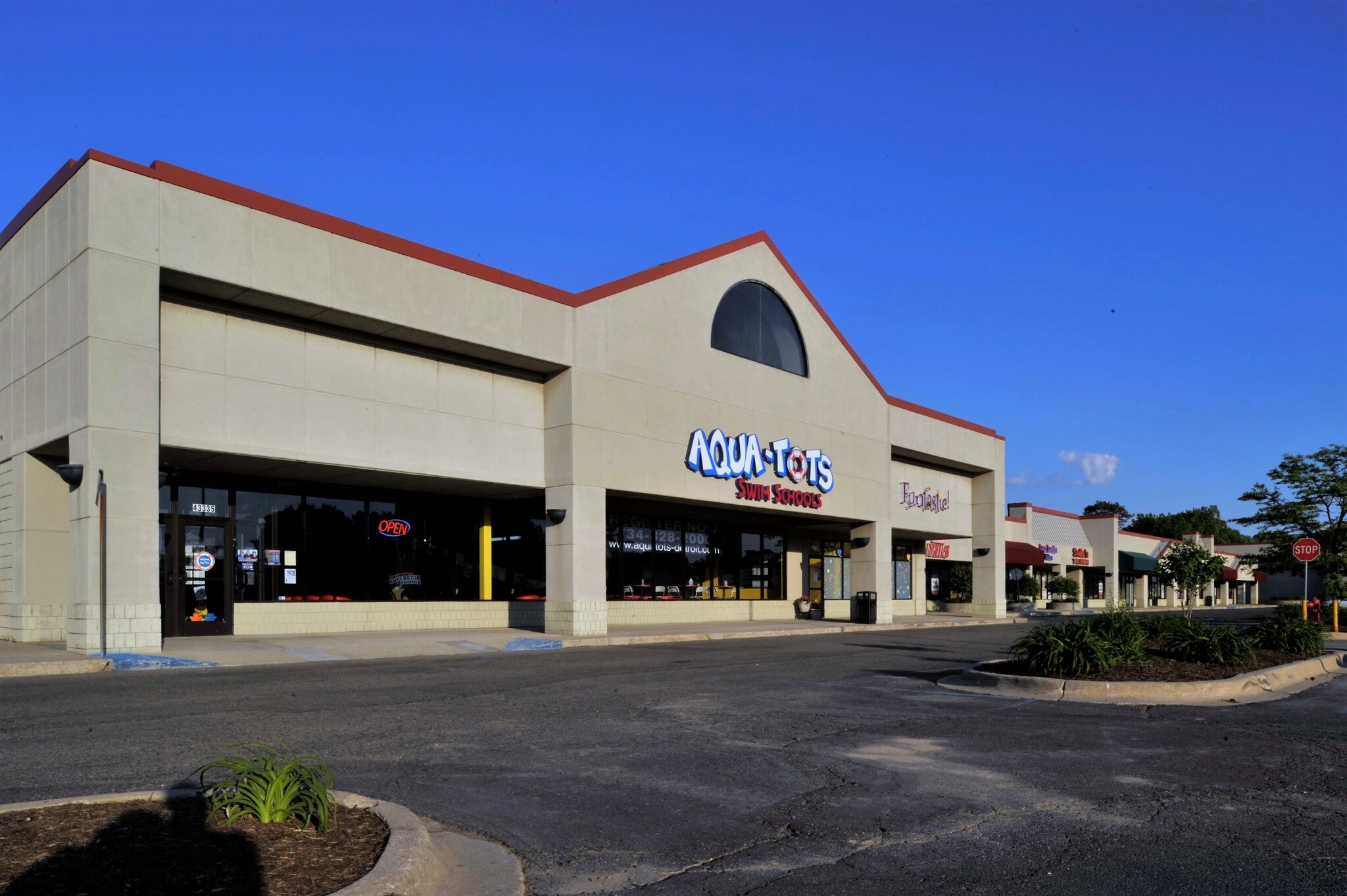 43301-43443 Joy Rd, Canton Township, MI for lease Primary Photo- Image 1 of 6