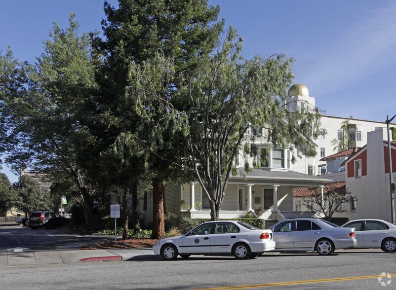635 Bryant St, Palo Alto, CA à louer - Photo du bâtiment - Image 2 de 2