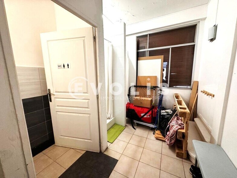 Bureau dans Vanves à louer - Photo du bâtiment - Image 2 de 11