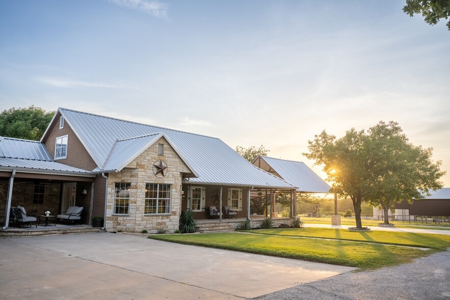 3112 Sunset School Rd, Sunset, TX for sale - Building Photo - Image 3 of 64