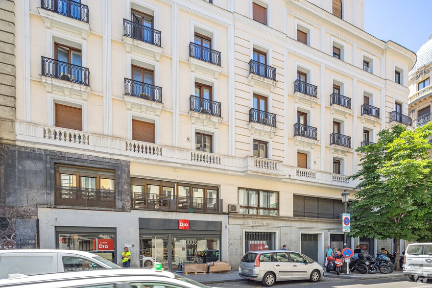 Calle Relatores, 1, Madrid, Madrid for lease - Building Photo - Image 2 of 2