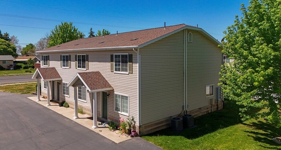 472 E 2100 N, Ogden, UT à vendre - Photo du bâtiment - Image 3 de 7