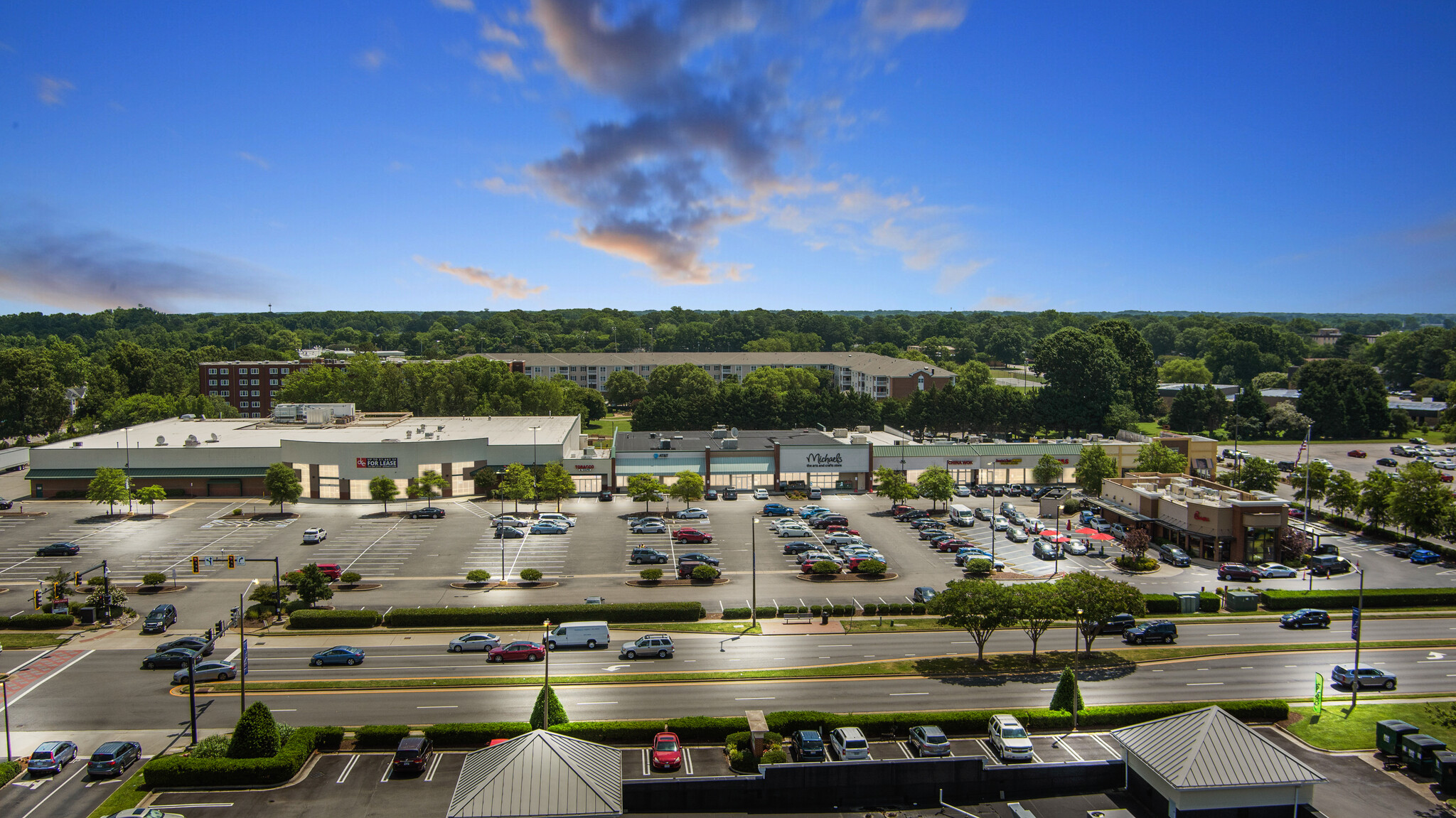 2170-2190 Coliseum Dr, Hampton, VA à louer Photo du bâtiment- Image 1 de 22