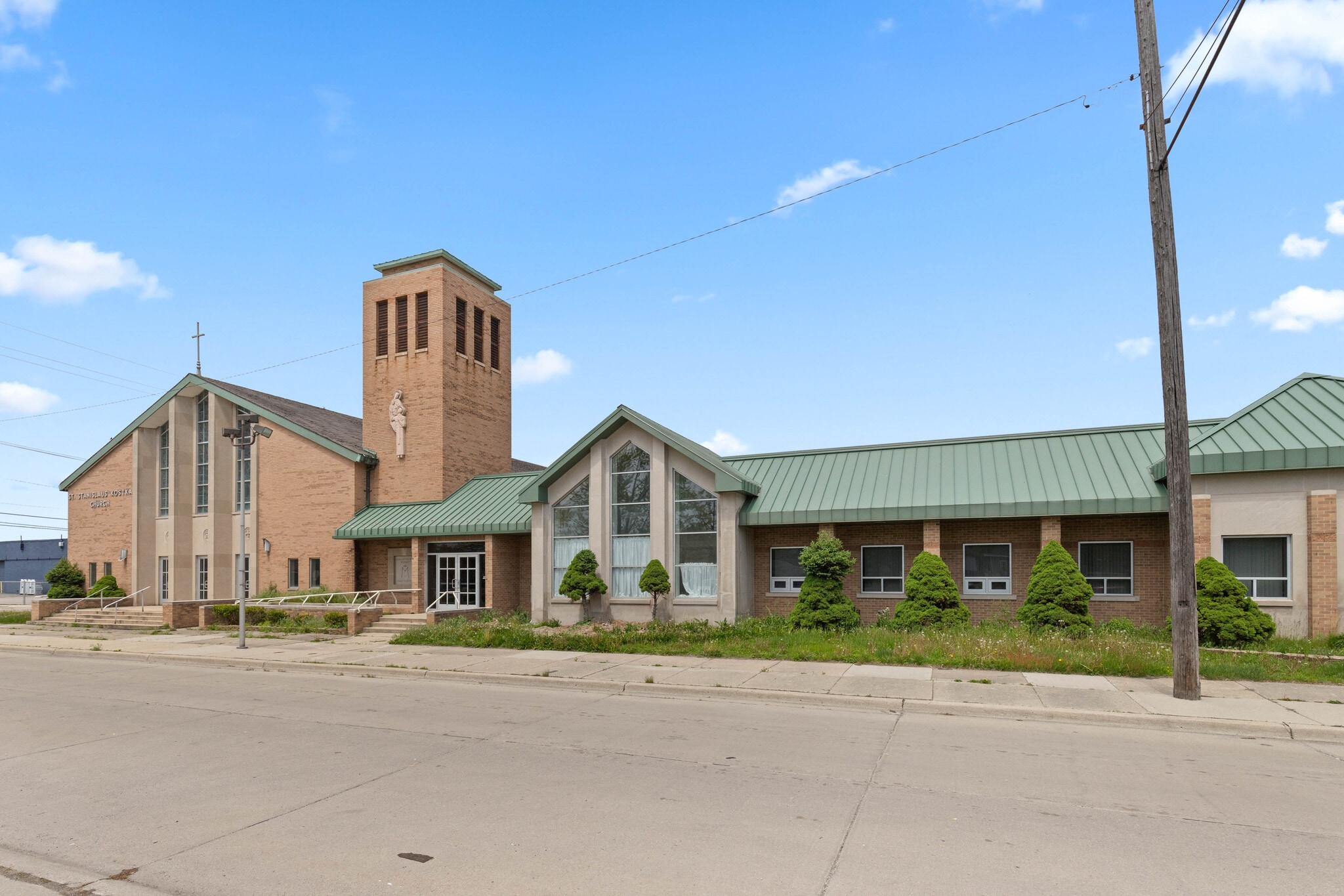 266 Antoine St, Wyandotte, MI for lease Building Photo- Image 1 of 33