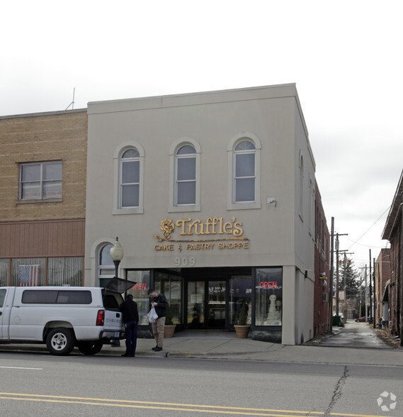 909 Franklin St, Michigan City, IN for sale - Primary Photo - Image 1 of 3