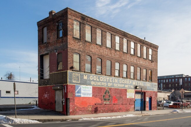 Plus de détails pour 51 Harding St, Worcester, MA - Industriel à vendre