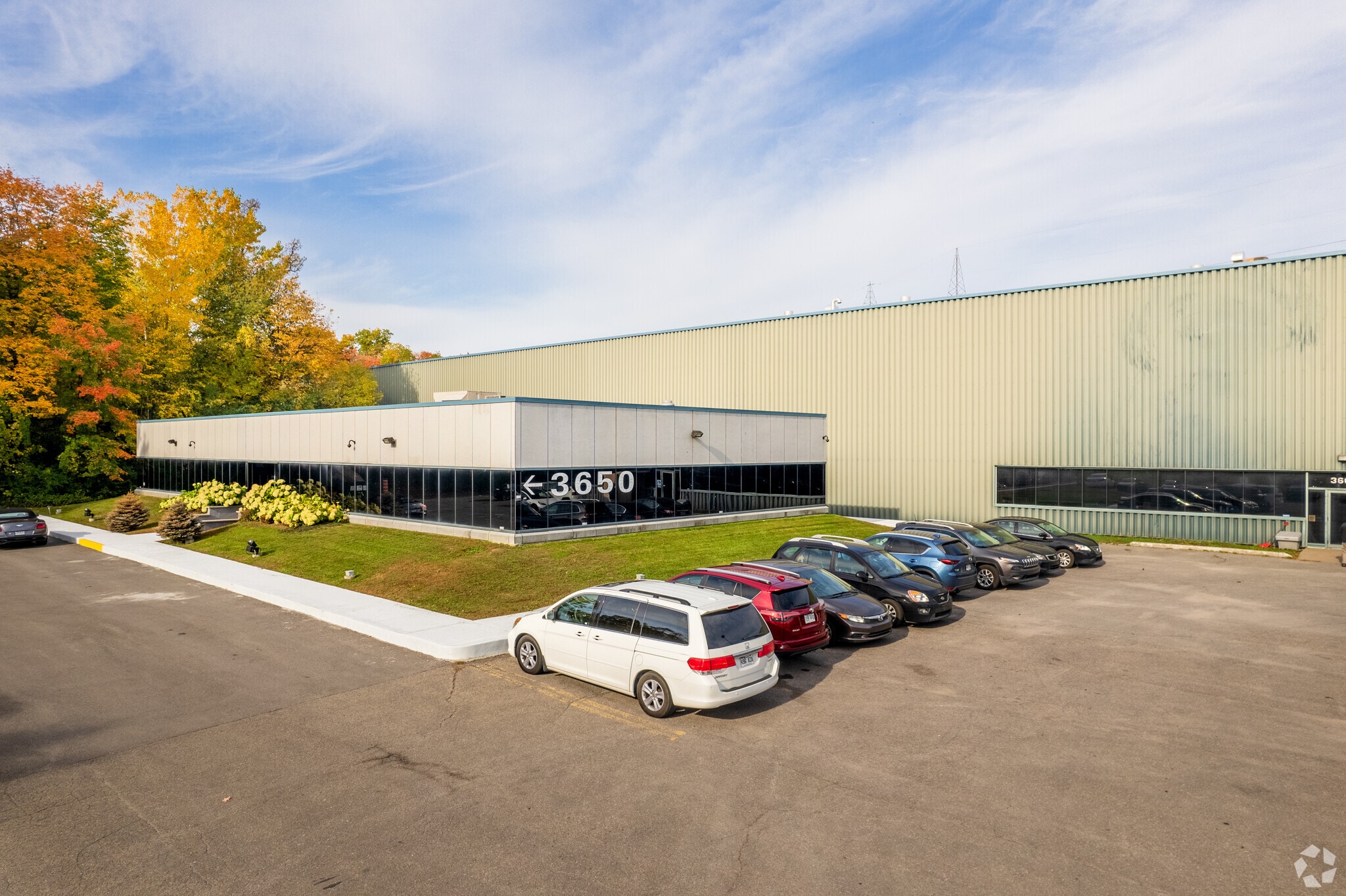 3600-3650 Boul Pitfield, Pierrefonds, QC for lease Primary Photo- Image 1 of 6