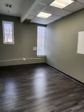 500 Nordhoff Pl, Englewood, NJ for lease Interior Photo- Image 2 of 6