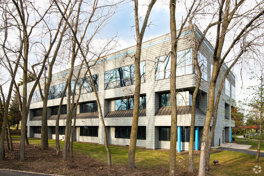 2901 International Ln, Madison, WI for lease - Building Photo - Image 1 of 4