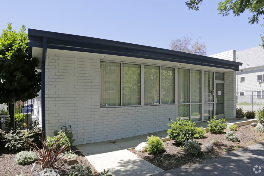 2626 N St, Sacramento, CA à louer - Photo du bâtiment - Image 2 de 24