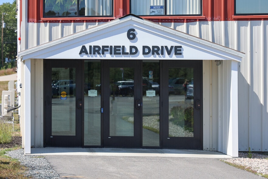 6 Airfield Dr, Rye, NH for sale - Building Photo - Image 3 of 4