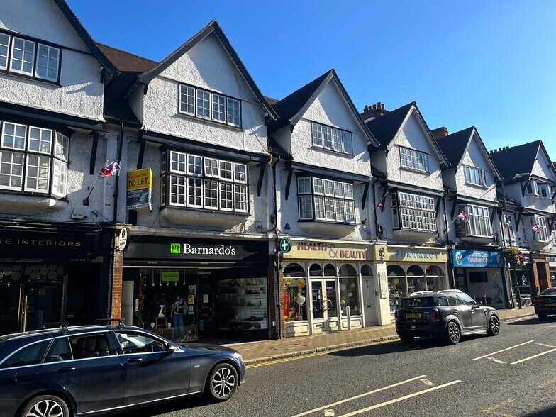62 Packhorse Rd, Gerrards Cross à louer - Photo du bâtiment - Image 1 de 2