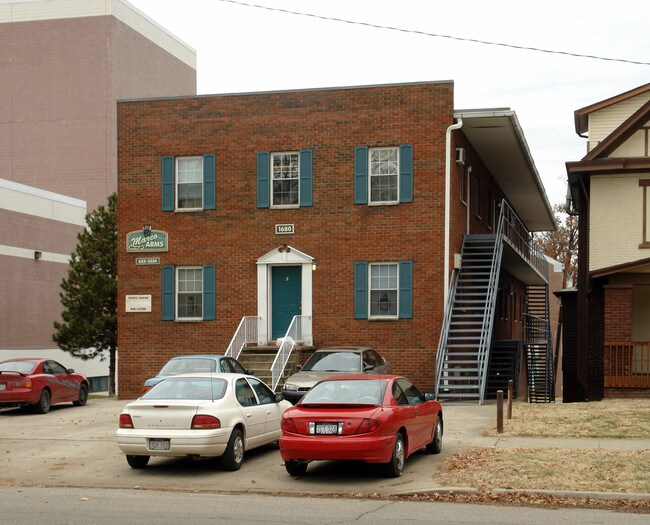 More details for 1680 6th Ave, Huntington, WV - Multifamily for Sale