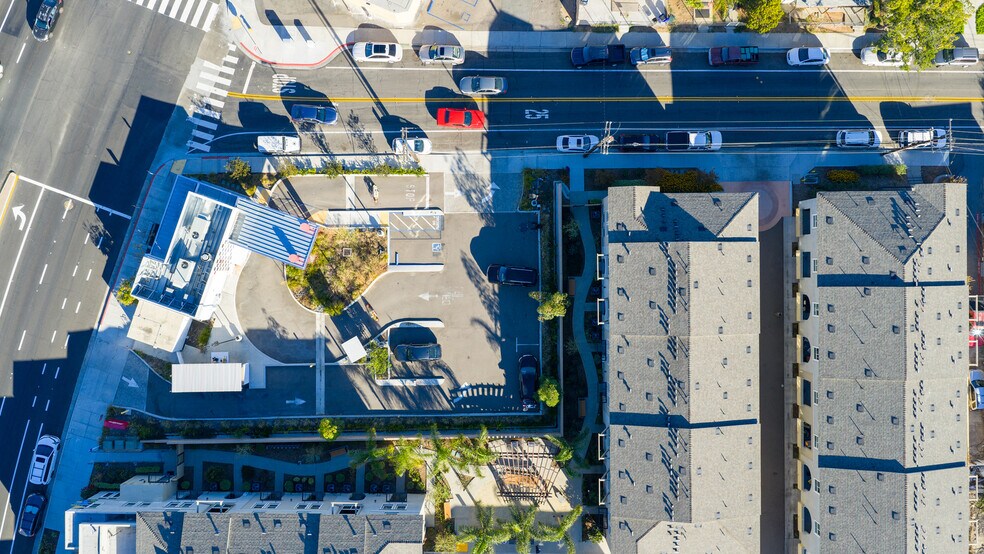 7393 El Cajon Blvd, La Mesa, CA à vendre - Aérien - Image 3 de 22