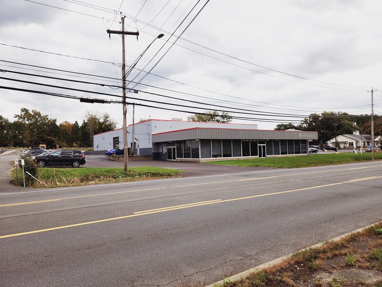 613 New Loudon Rd, Latham, NY for sale - Building Photo - Image 3 of 3