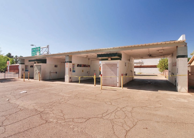 2302 W Glendale Ave, Phoenix, AZ for sale - Primary Photo - Image 1 of 1