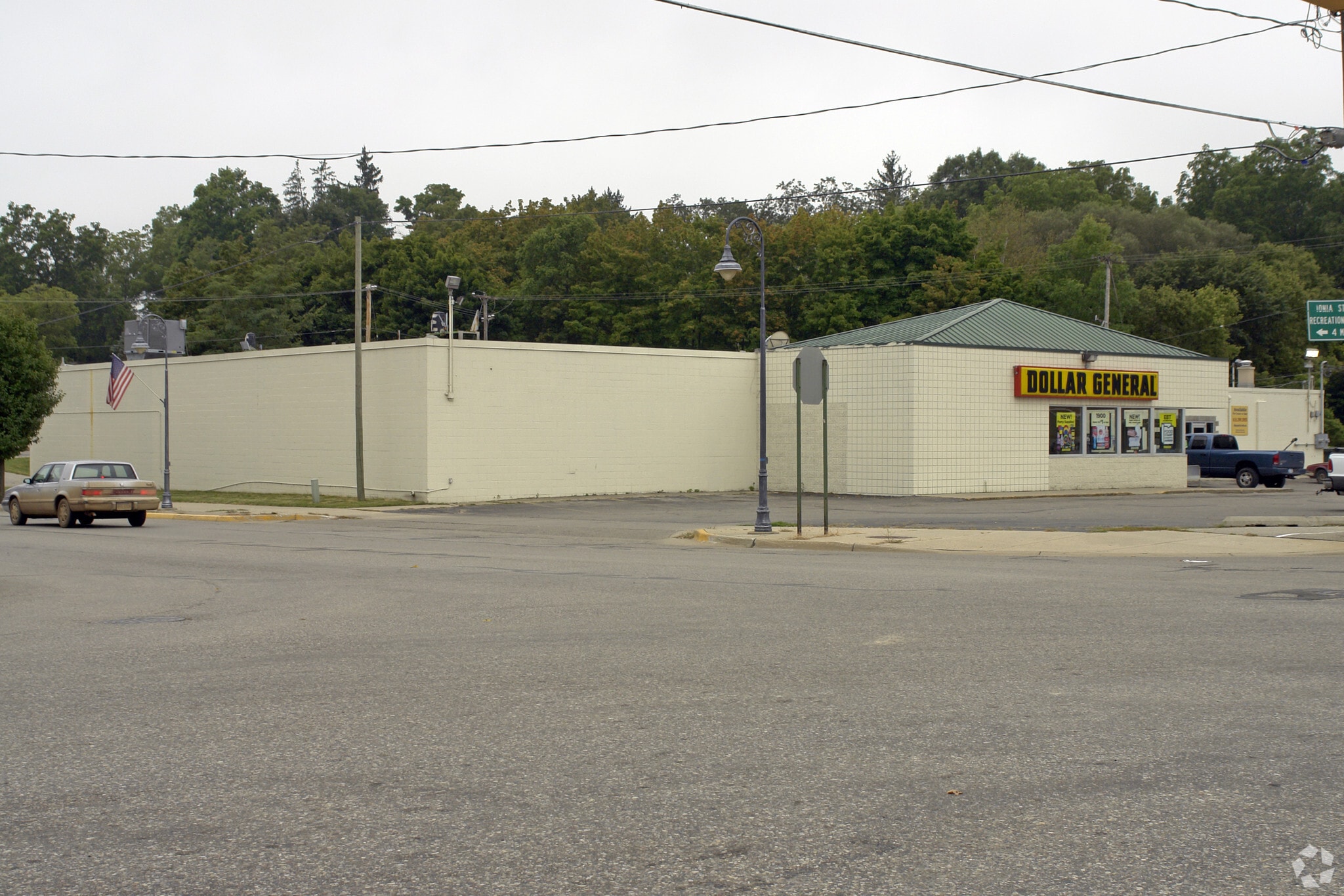 15 S Bridge St, Saranac, MI for lease Primary Photo- Image 1 of 3