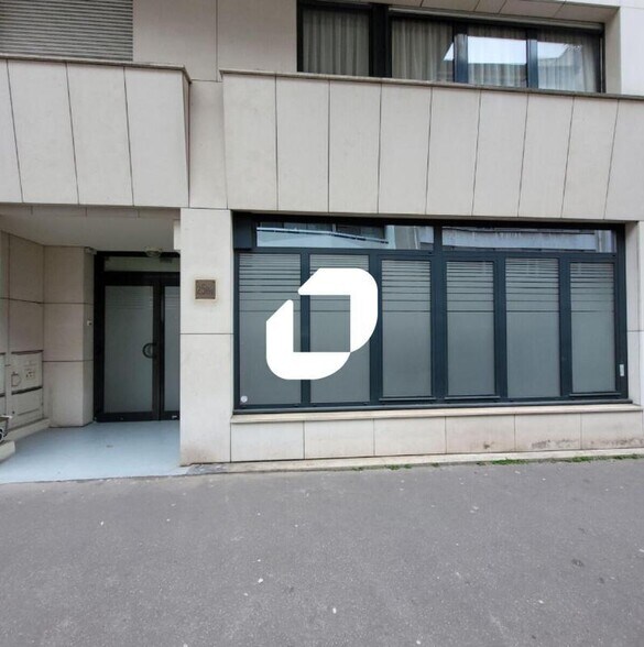 Office in Boulogne-Billancourt for lease - Building Photo - Image 1 of 7