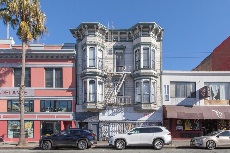 2317 Mission St, San Francisco, CA à louer - Photo du bâtiment - Image 1 de 1