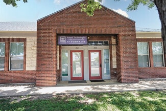 Plus de détails pour 1311 Chisholm Trail Rd, Round Rock, TX - Bureau/Commerce de détail à louer